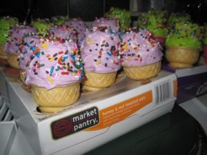 carrier for ice cream cone cupcakes