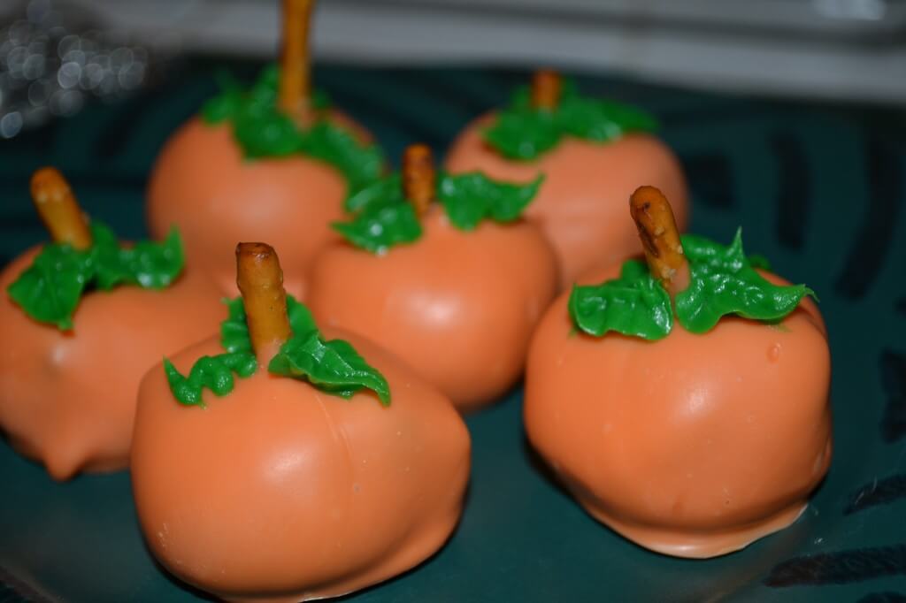 no-bake pumpkin truffles