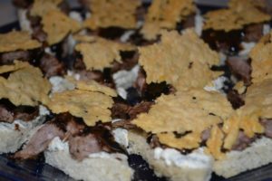 beef appetizers with parmesan crisps