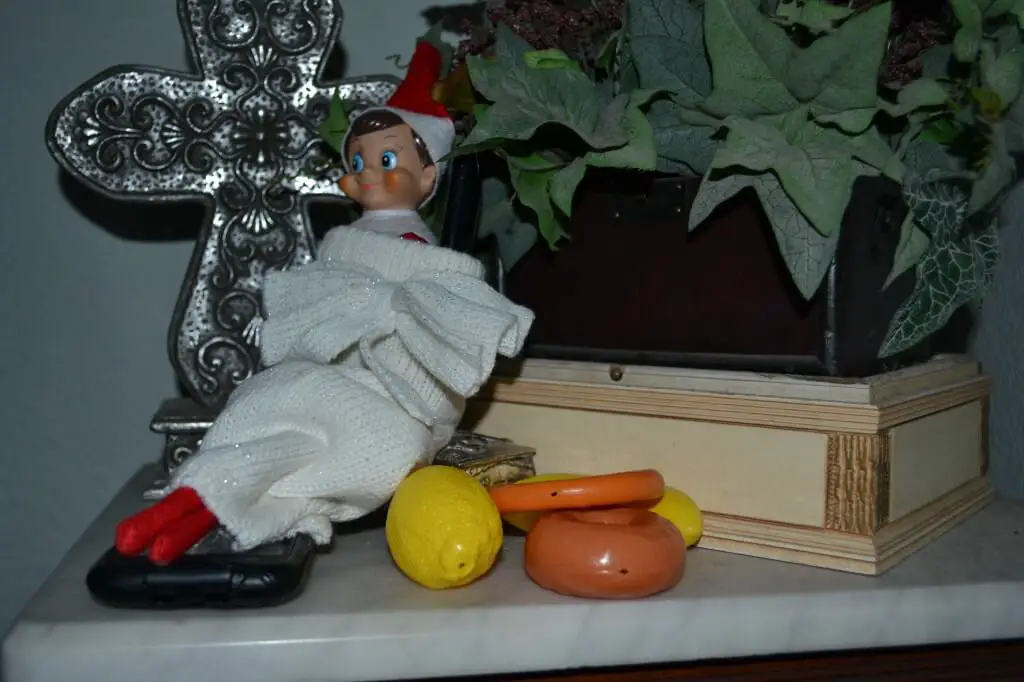elf on a shelf breakfast