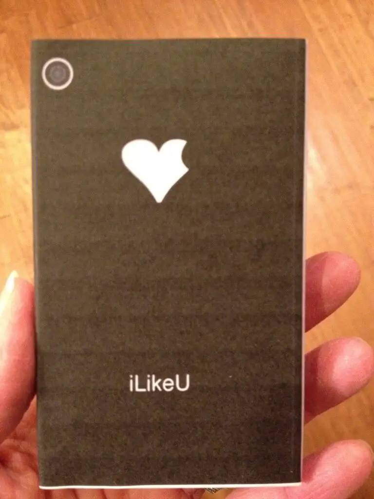 iphone valentine box