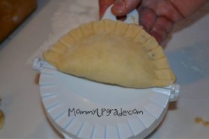 making meat pies empanadas