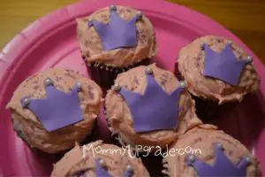 princess crown cupcakes with cricut cake machine