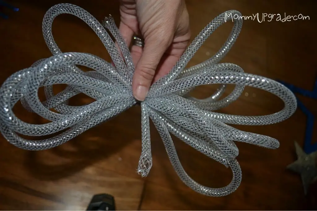 flag wreath 18 sliver spring