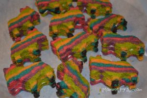 making pinata cookies for cinco de mayo