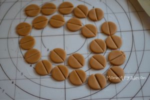 Monkey5 cookies cut for cupcake