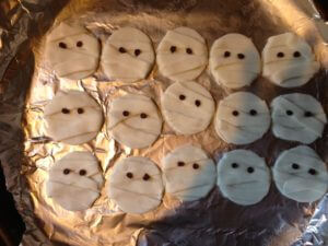Halloween mummy cupcake toppers