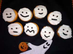 mummy cupcakes