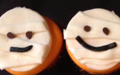 Halloween Mummy Cupcakes