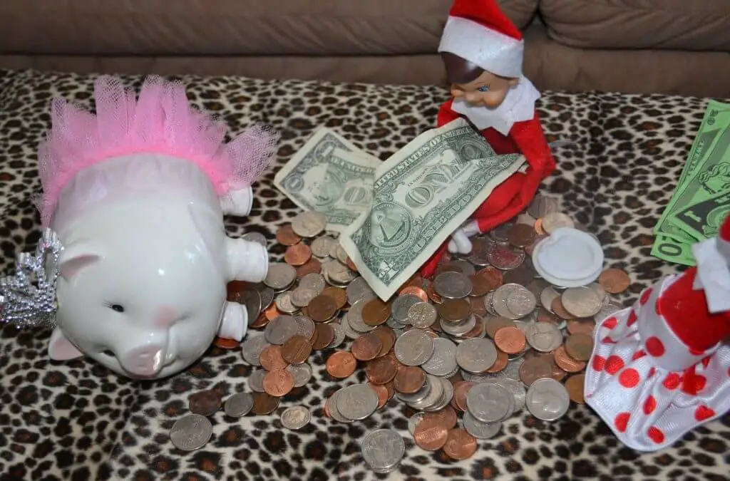 Elf on a Shelf mischief: Day 10 Show Me The Money
