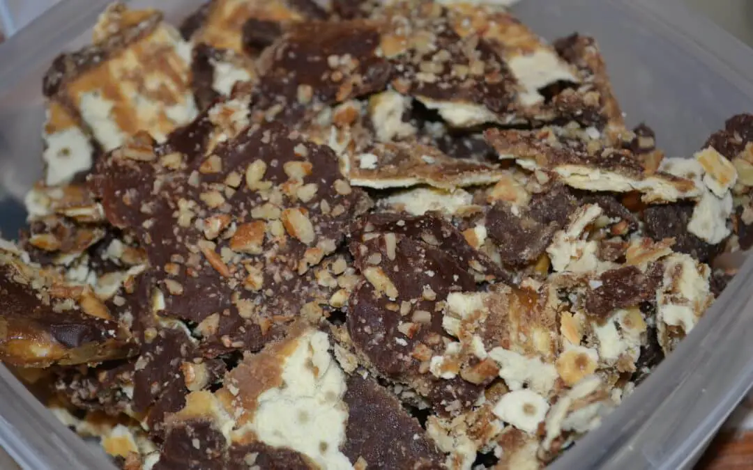 How to Make Toffee Cracker Candy