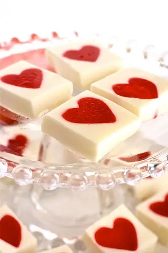 valentine day treats - jello hearts