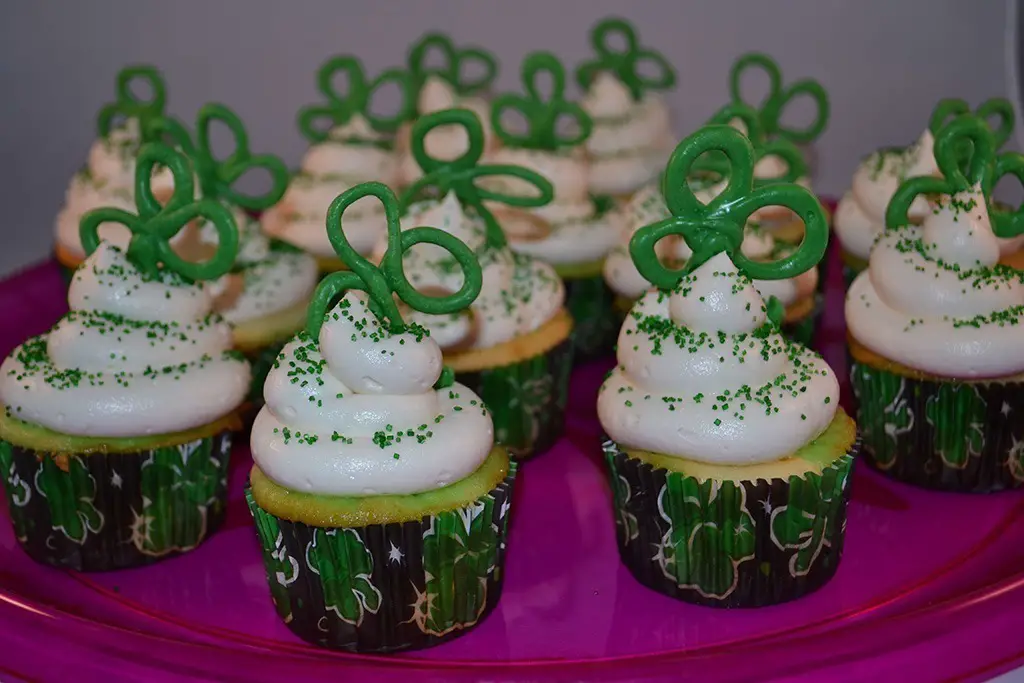 shamrock cupcakes