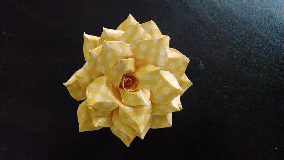 origami paper flower
