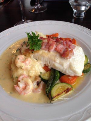 roasted halibut at grey gull inn ardrishaig