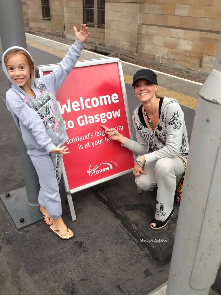 welcome to glasgow sign