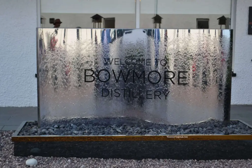 bowmore fountain