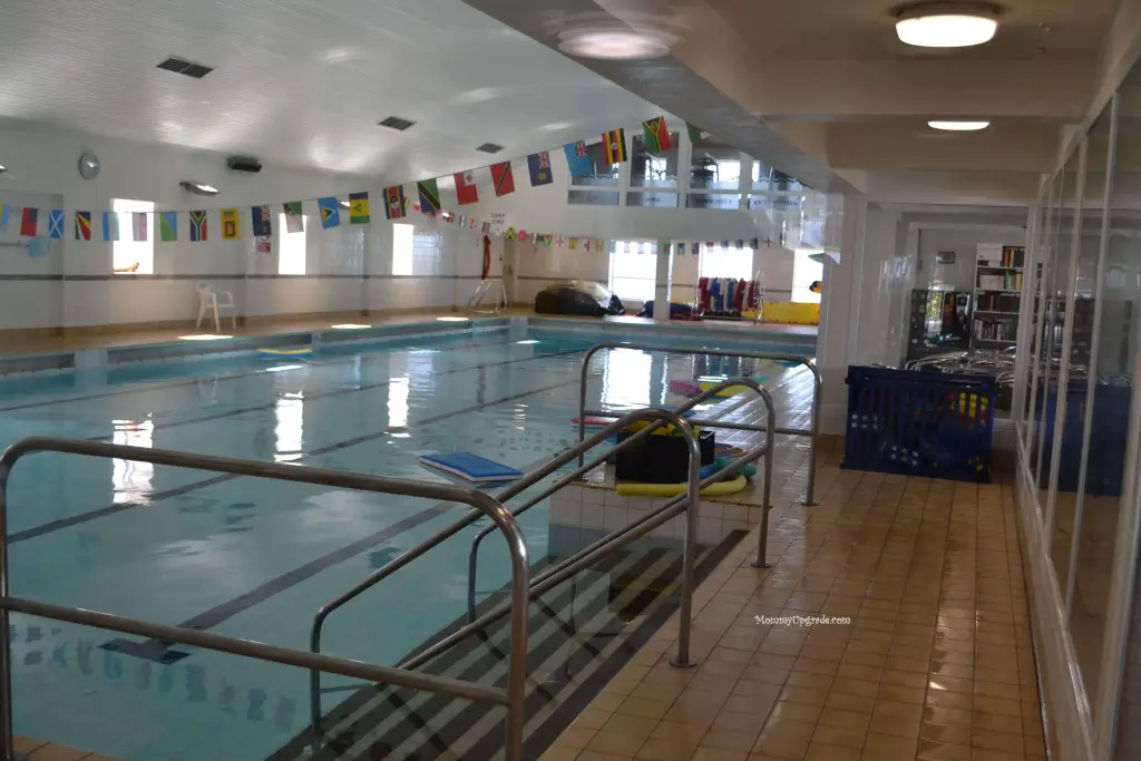 bowmore pool