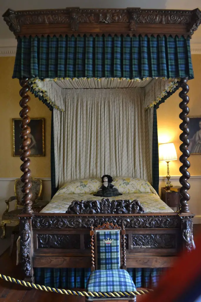 inveraray castle haunted bed