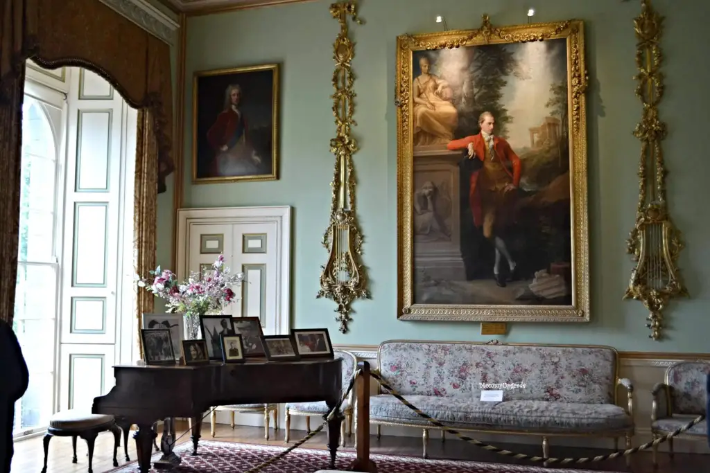 music room inveraray castle scotland