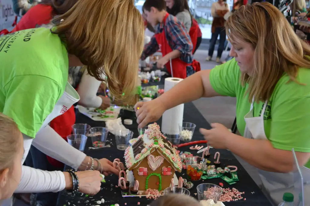 gingerbread house competition