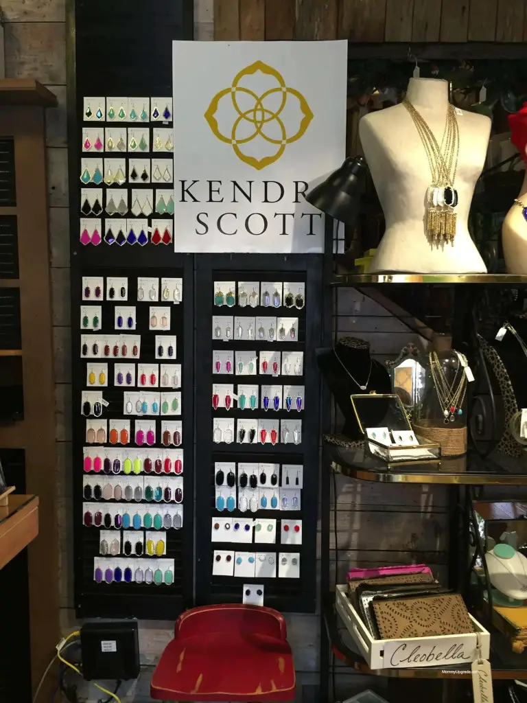kendra scott at the vintage house