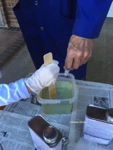 stirring resin casting