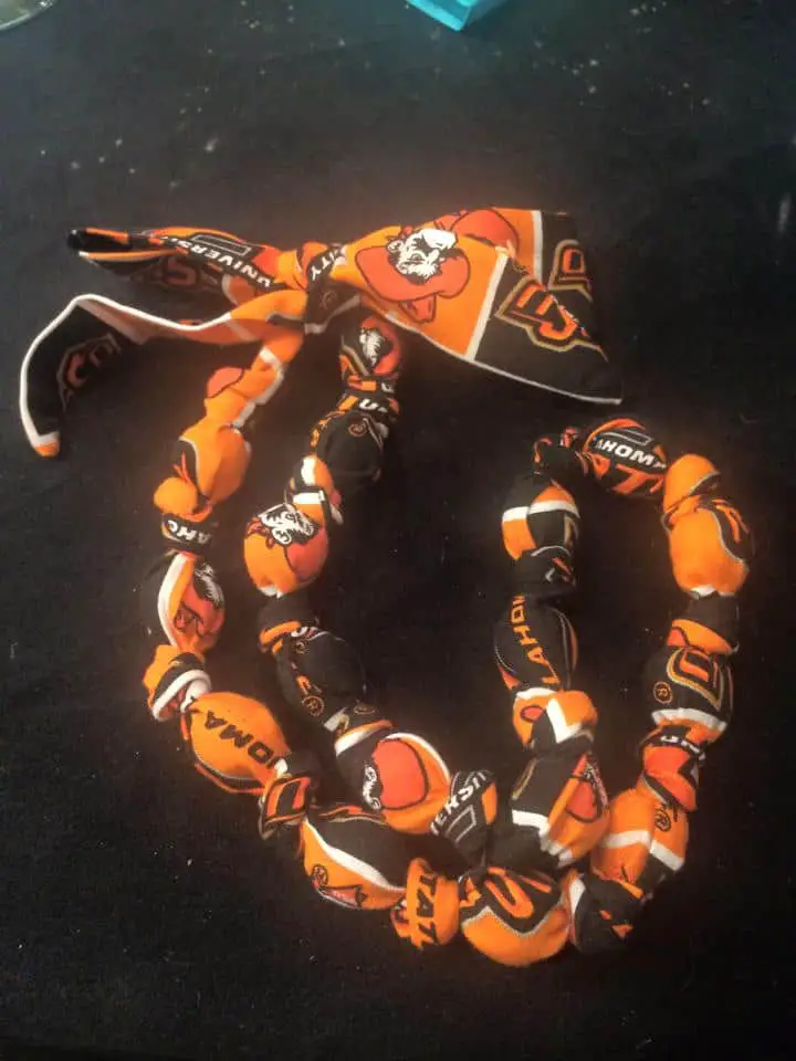 oklahoma state fabric necklace