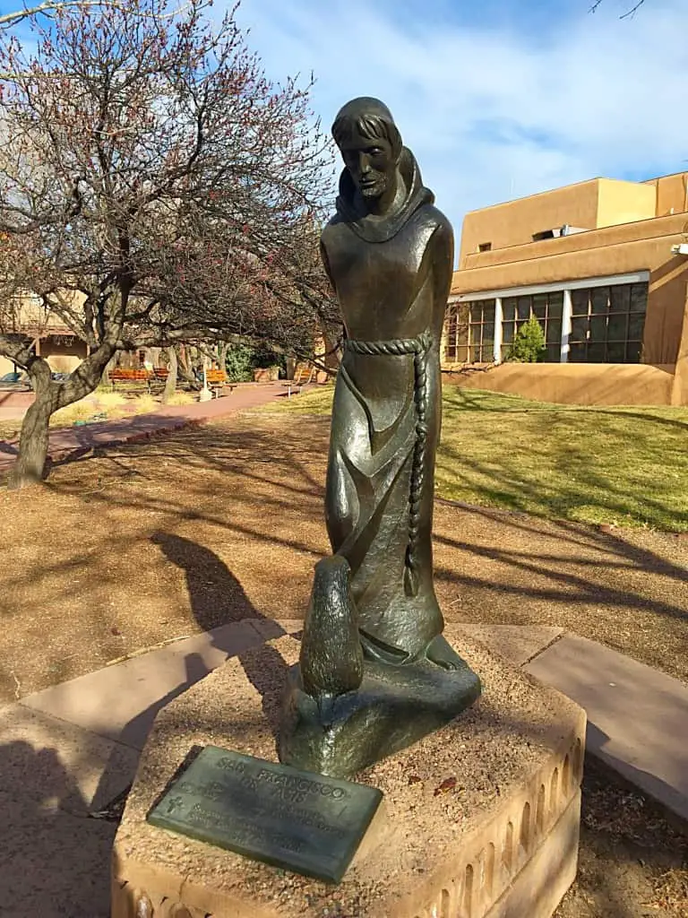 santa fe statue