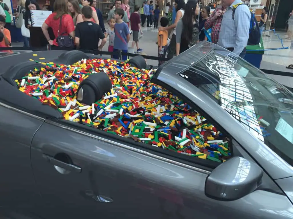 Guess how many LEGOs Guess how many LEGOs