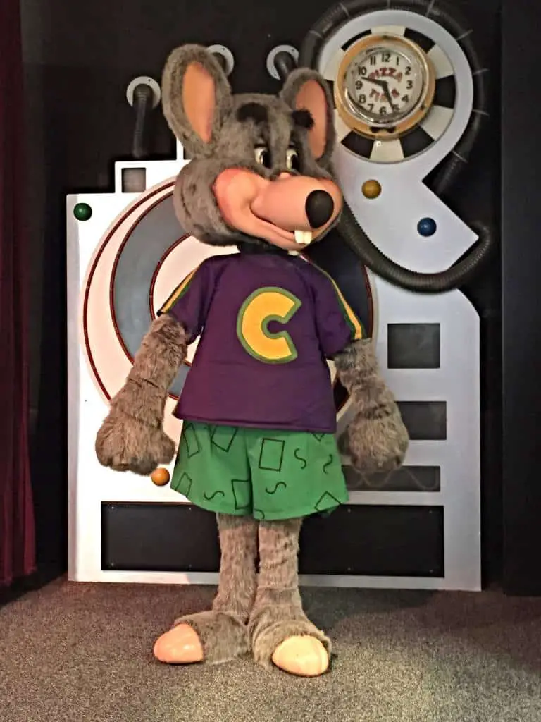 chuck e cheese chuck e cheese