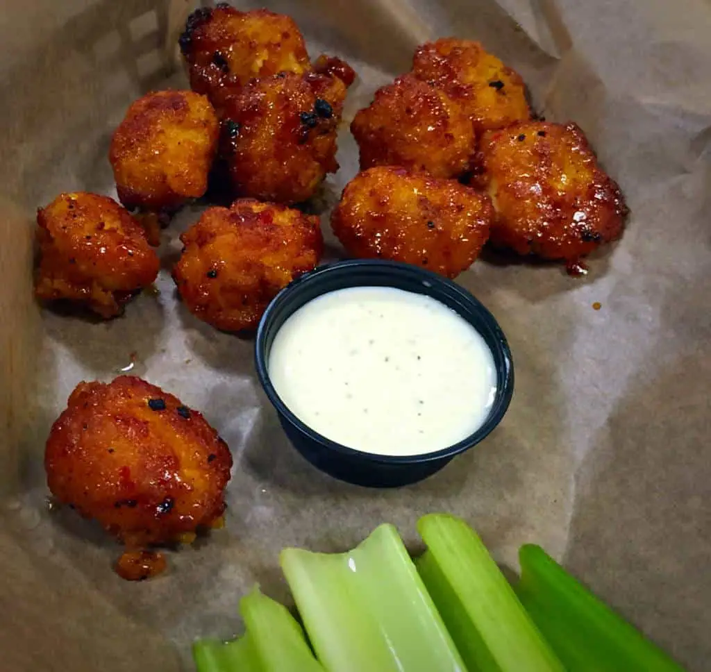 boneless chicken wings at chuck e cheeses