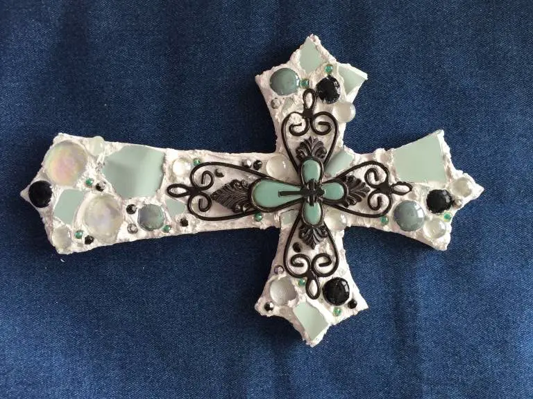 finished mosaic cross