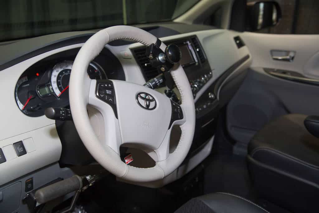 Toyota hand controls  abigailvan-30-2_Inside the Van