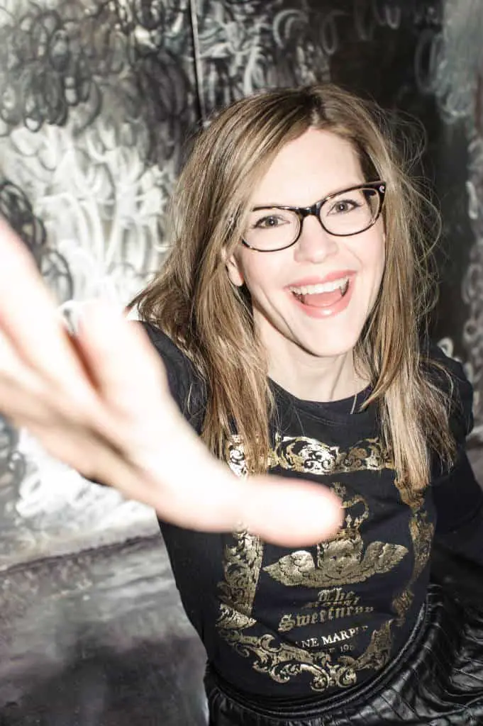 Lisa Loeb - Photo Credit- Juan Patino-RGB