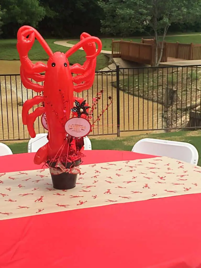 crawfish boil centerpieces