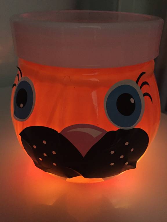 girl scout pumpkin luminary