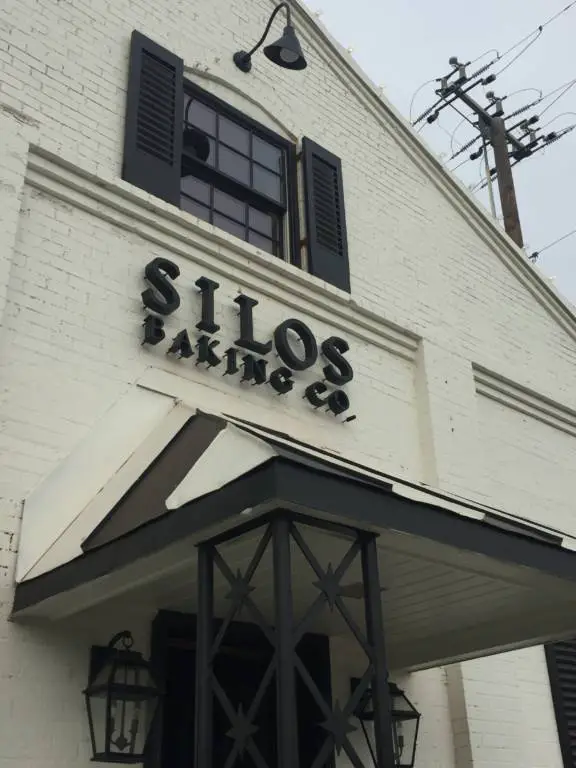 silos bakery sign silos bakery sign