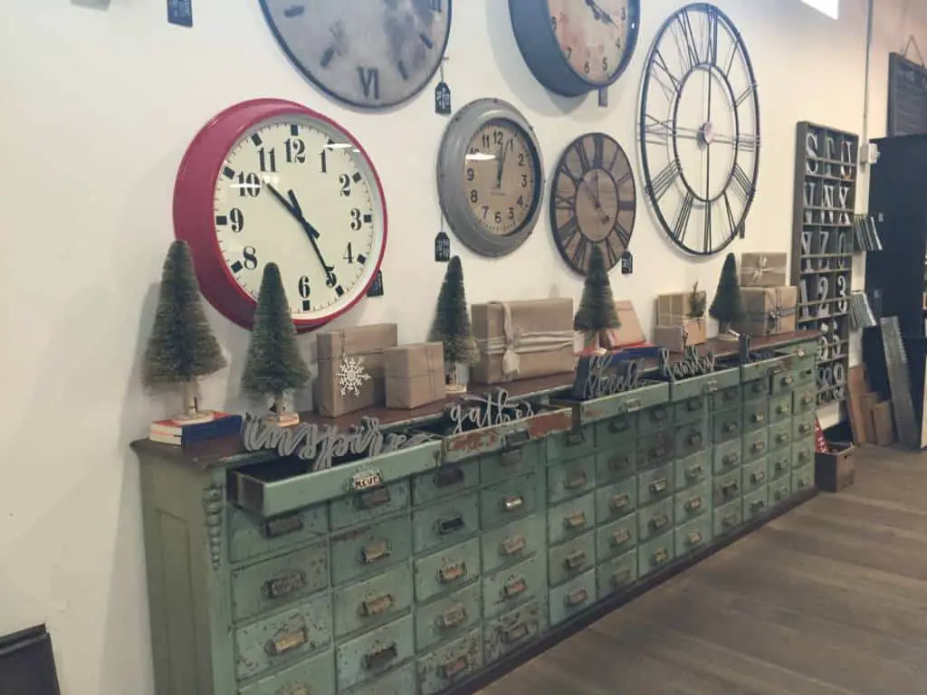 A variety of clocks A variety of clocks