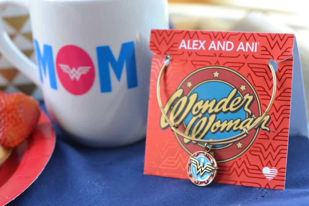 Wonder Woman party favor