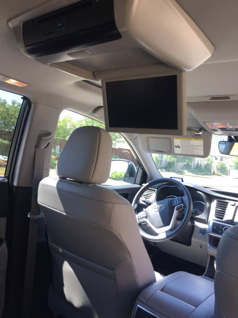 theater in toyota highlander