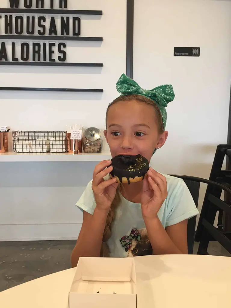 cupcake eating donut cupcake eating donut