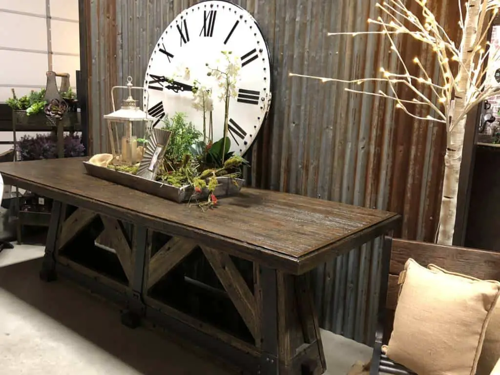 boxcar house clock and table