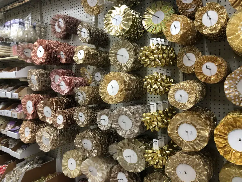 gold-rosette-texas-mum-shop