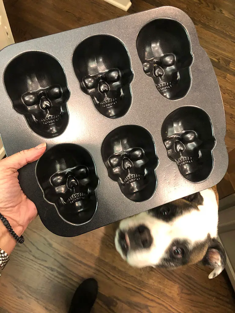 skull cake mold