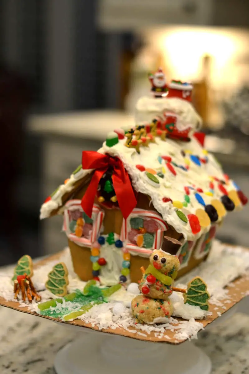 gingerbreadhousefront Gingerbread house