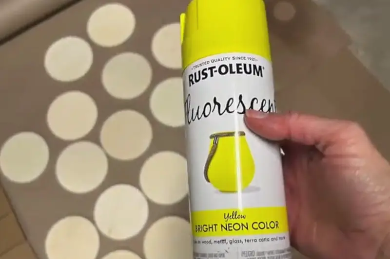 spraydiscs Rustoleum spray pain for door hangers